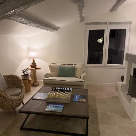 No2 At Holiday home *